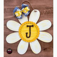 Load image into Gallery viewer, Daisy Door Hanger | DIY Kit | Unfinished
